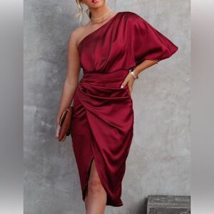 Cupshe Ruched Body Asymmetric One Shoulder Red Wrap Hem Size M‎ RefCPS049